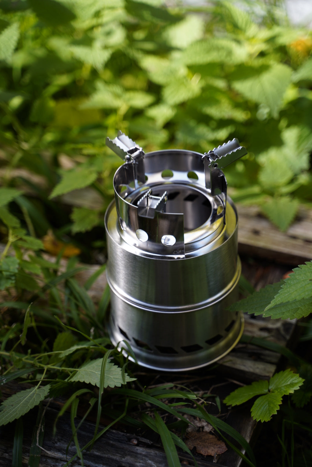 PORTABLE WOOD BURNING CAMP STOVE